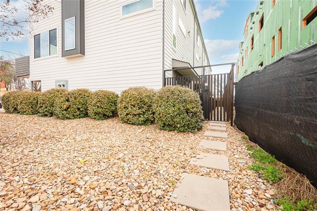 Foto del edificio - 1901 N Carroll Ave