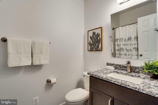 Foto del edificio - 518 Canterbury Ln