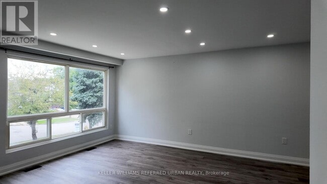 Building Photo - 36 Yucatan Rd