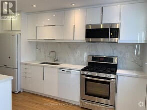 Building Photo - 25-25 Esterbrooke Ave