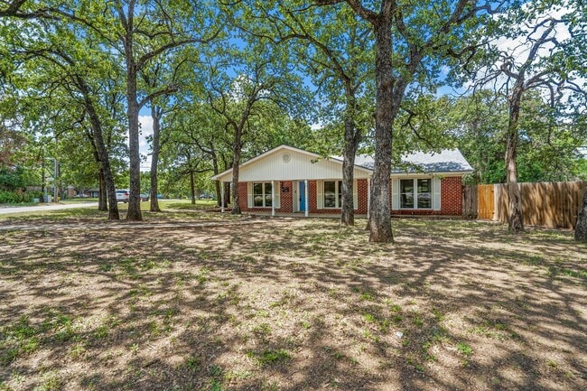 Foto del edificio - 514 Canyon Ridge Dr