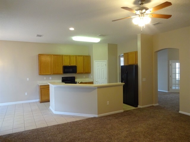 Building Photo - 3108 Silverado Cir