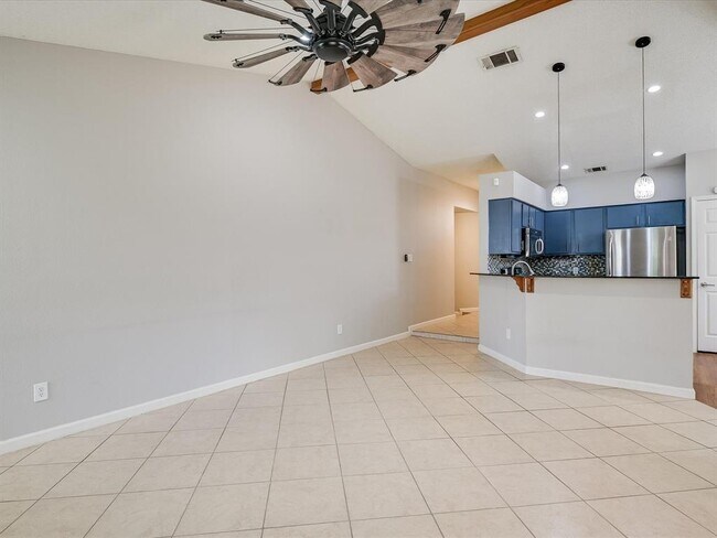 Building Photo - 4602 Manzanillo Dr