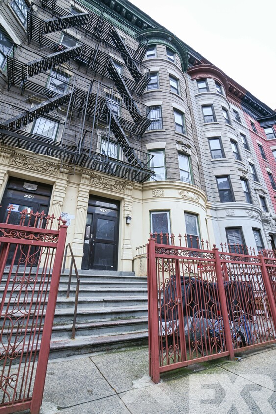 Pacific Street Brooklyn Apartments