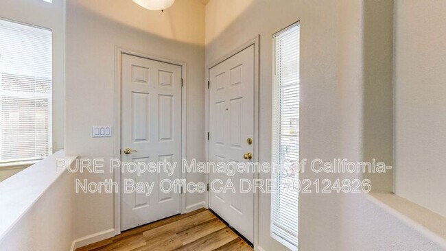 Building Photo - 7419 14th Hole Dr