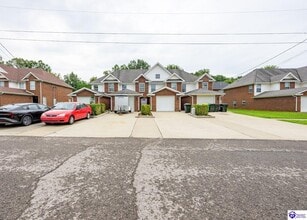 Building Photo - 111 Poplar Cir