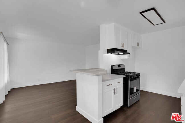 Foto del edificio - 1100 W Glendon Way