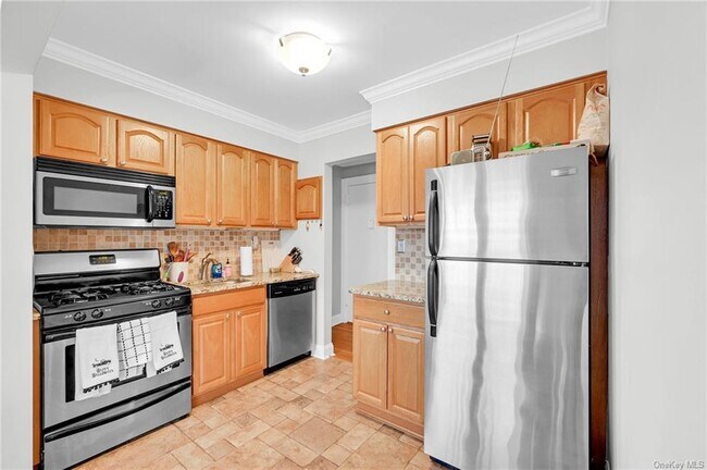 Building Photo - 237 N Middletown Rd