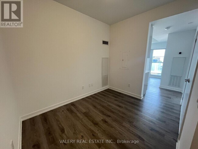 Photo du bâtiment - 1480 Bayly St