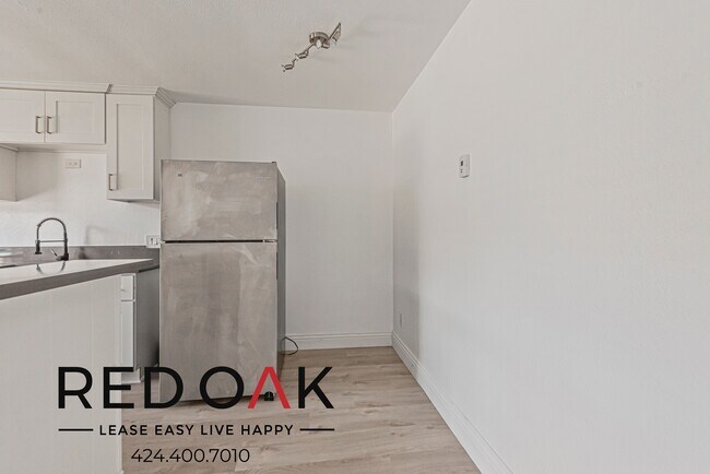 Foto del edificio - 2351 Warwick Ave
