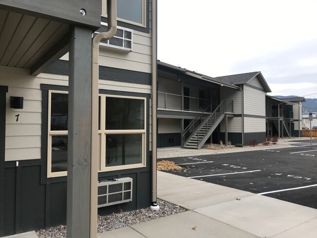 Foto del edificio - $1295.00/ Brand new 1 bedroom 1 bath condo