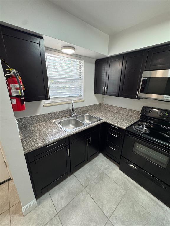 Foto del edificio - 1177 Bentley Rd