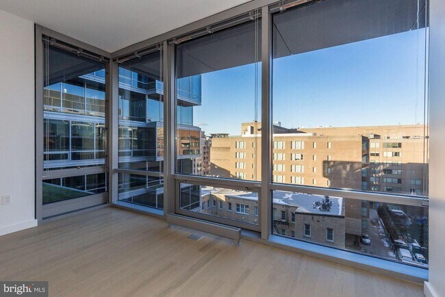 Foto del edificio - 1111 24th St NW