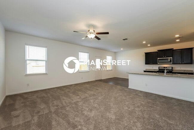 Building Photo - 3 Bedroom Pet-Friendly Home in New Braunfels, TX with Main Street Renewal