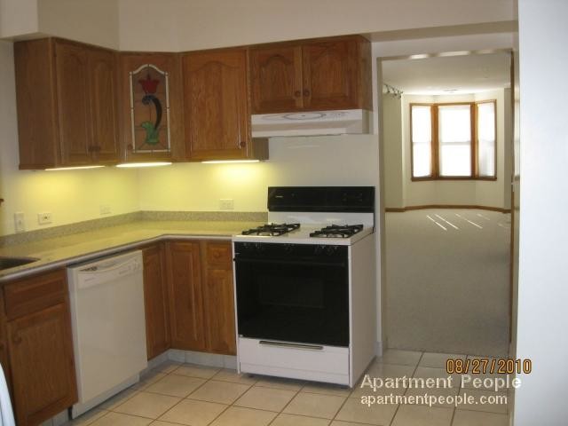 Foto del edificio - 2915 N Southport Ave