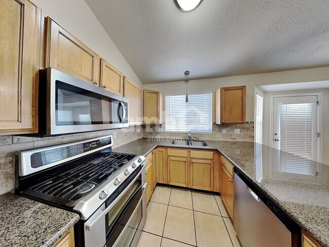 Foto del edificio - 15121 S Moab Way