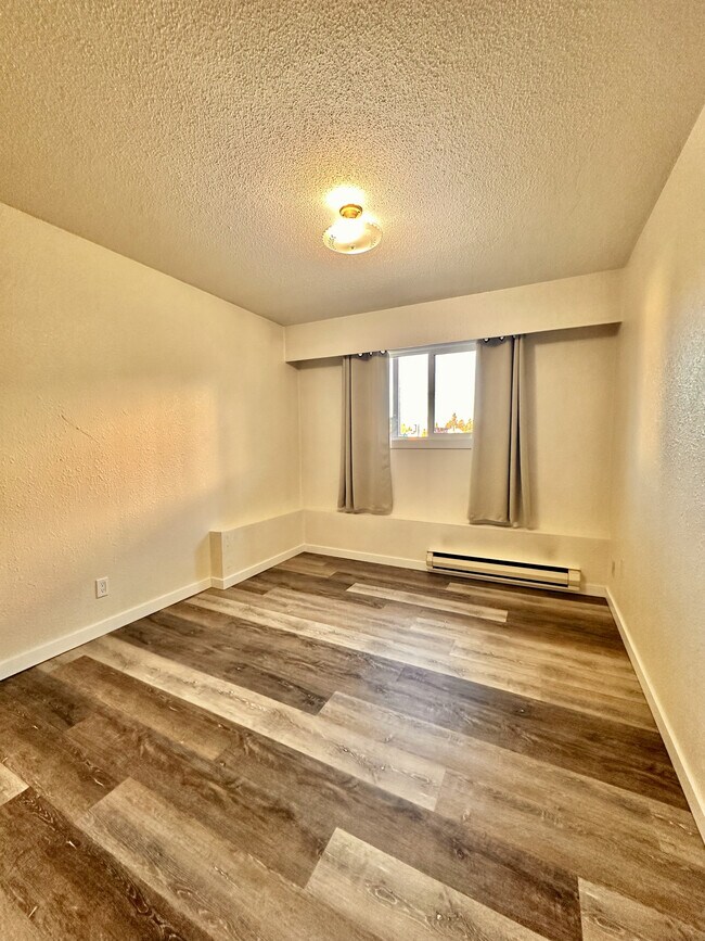 Chambre à coucher - Pine Grove Apartments