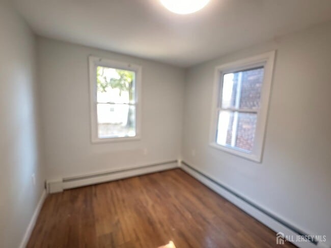 Building Photo - 3 Delafield St