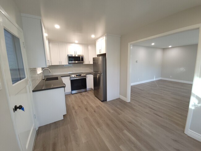 View from Eat-In Kitchen - 1330 Mills St