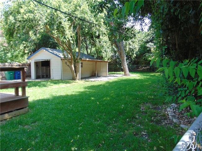 Foto del edificio - 1508 Richcreek Rd
