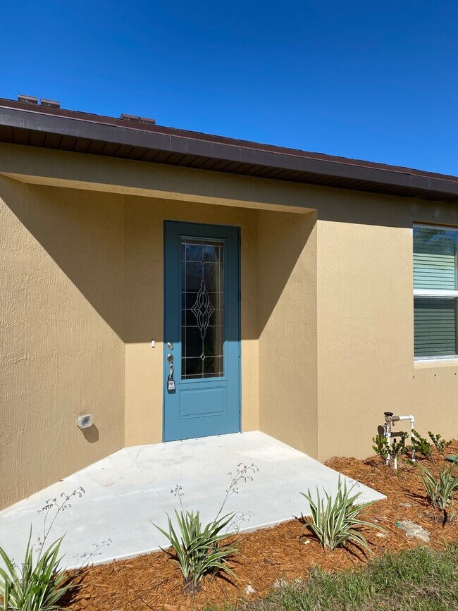 Building Photo - 1638 Merriment Way