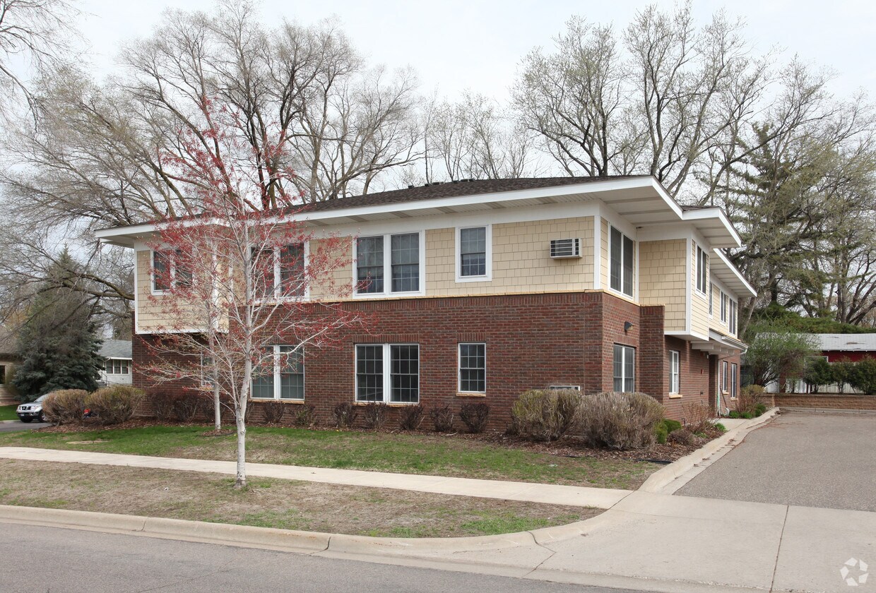 Foto del edificio - 3647 Sumter Ave