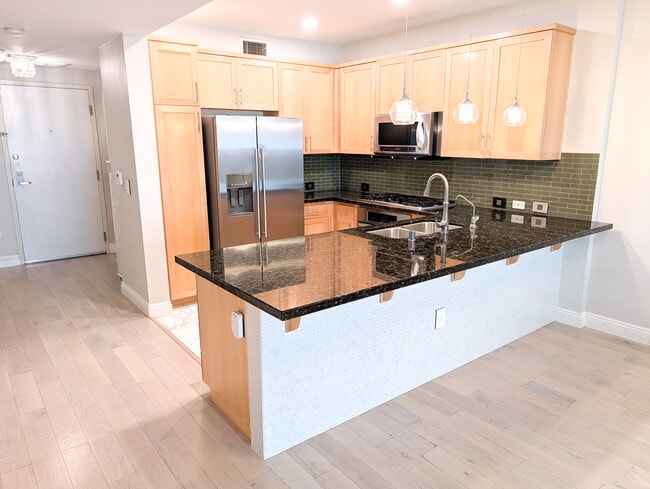 Building Photo - 111 S De Lacey Ave