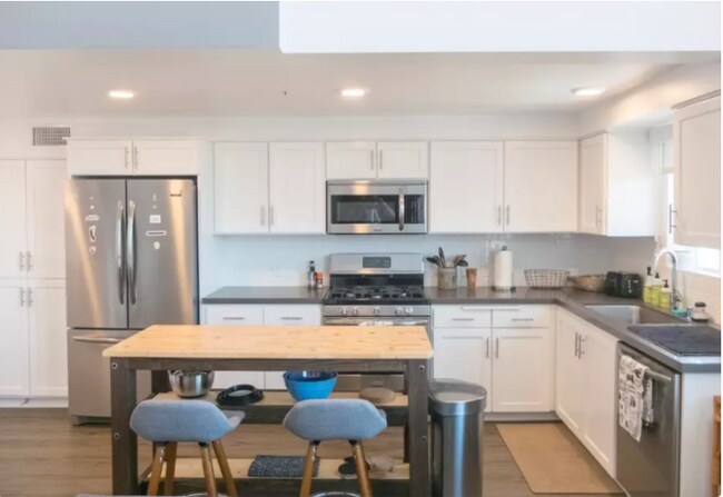 Foto del edificio - 5455 Inglewood Blvd