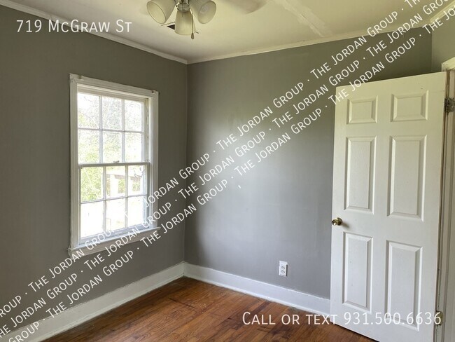 Foto del edificio - 719 McGraw St