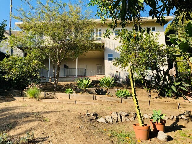 Foto del edificio - 8828 Evanview Dr