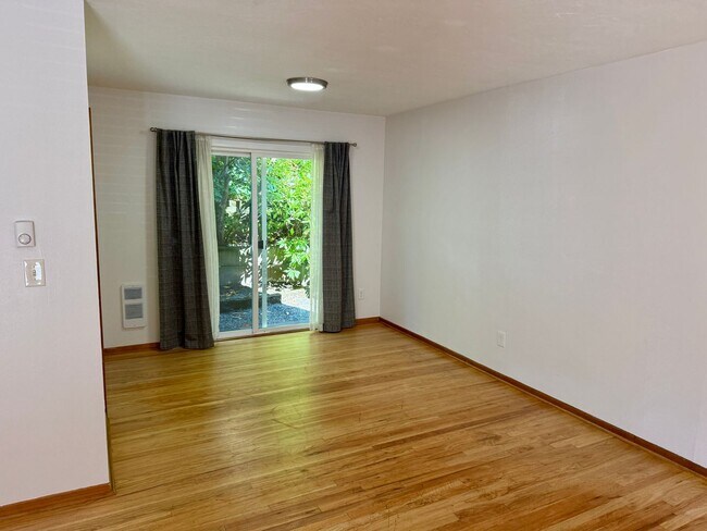 Foto del edificio - 1501 SW Bertha Blvd
