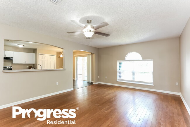 Foto del edificio - 6951 Playpark Trail