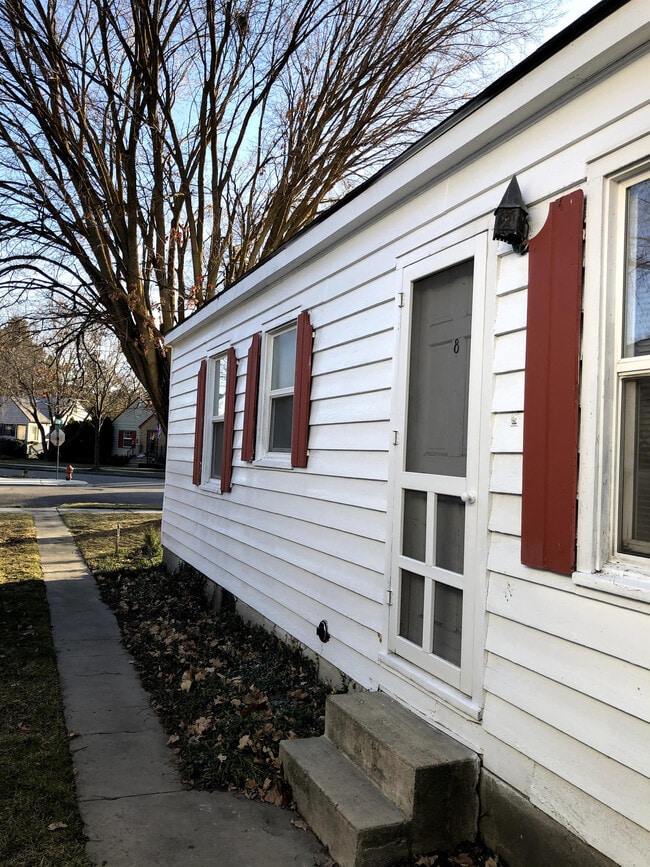 Building Photo - 2700 W Lemp St