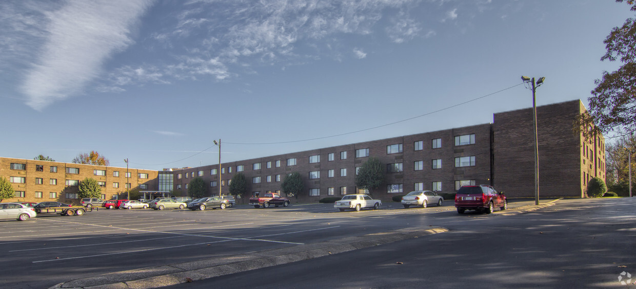 Foto del edificio - South Central Village Apartments