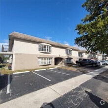 Building Photo - 5316 NW 18th Ct