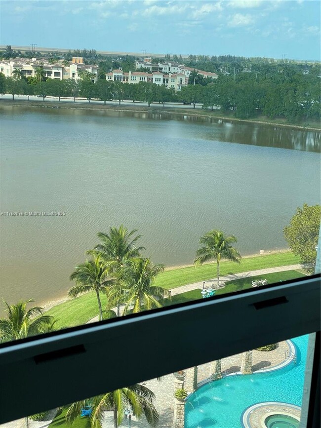 Foto del edificio - 2681 N Flamingo Rd