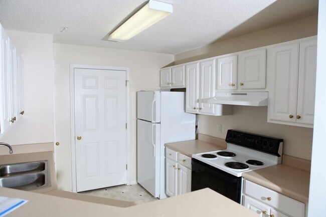 Foto del edificio - 4304 Walden Park Dr
