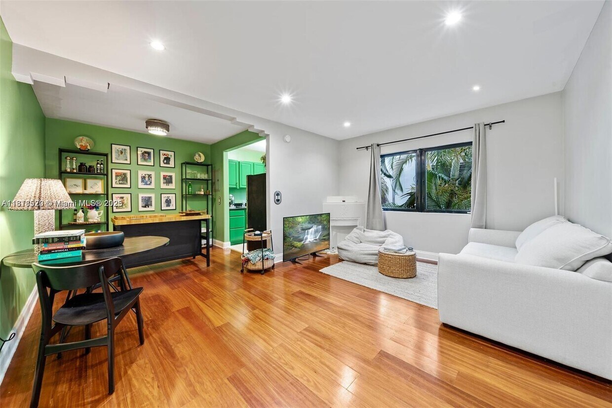 Foto principal - 750 Jefferson Ave