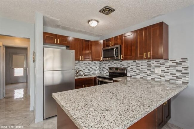 Foto del edificio - 800 SW 11th Ave