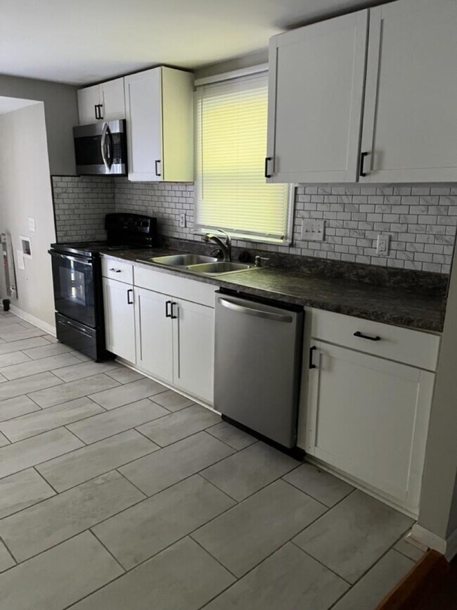 Foto del edificio - 1224 Essex Ave