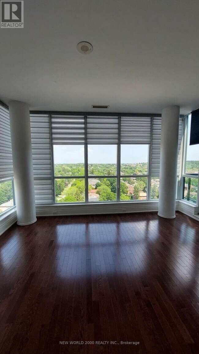 Photo du bâtiment - 18 Harding Blvd