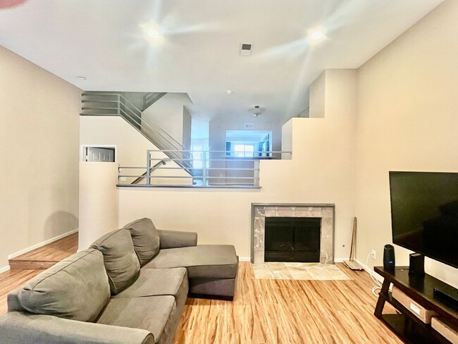 Building Photo - 8269 Avenida Navidad