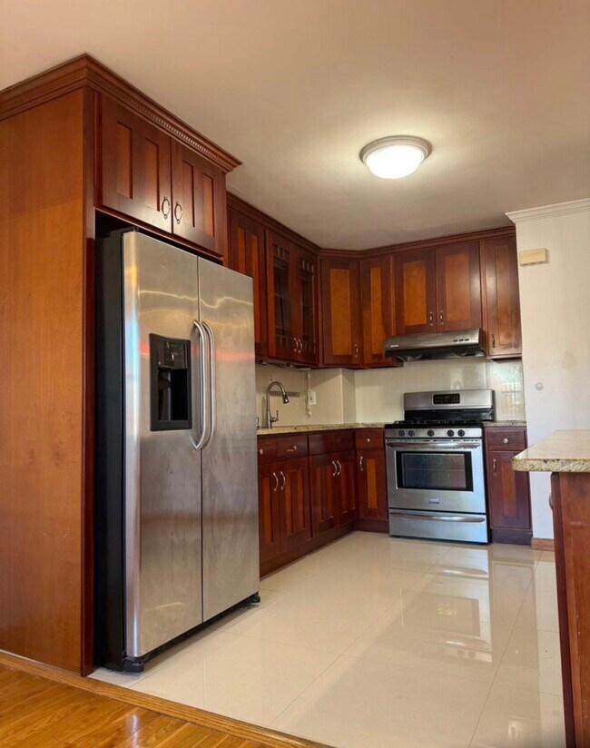 Foto del edificio - 56-61 219th St