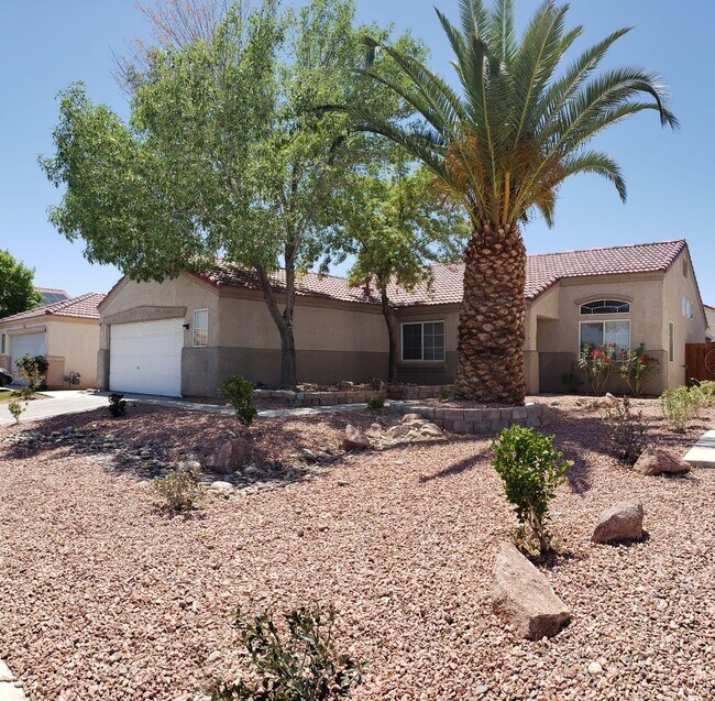 Building Photo - 6129 Kitamaya St