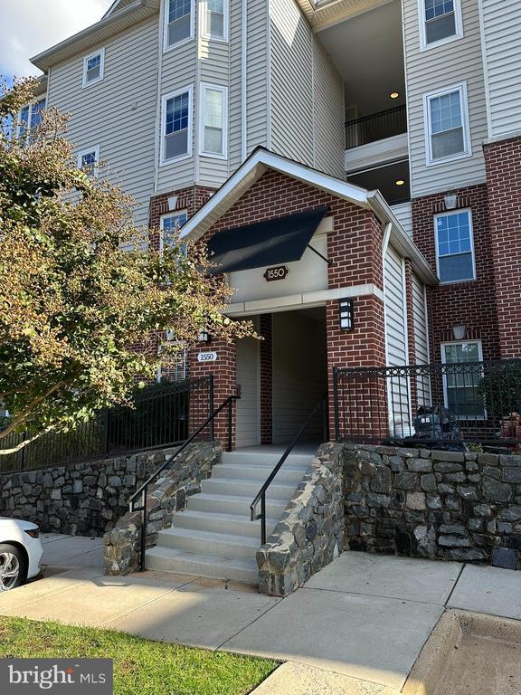 Building Photo - 1550 Spring Gate Dr.