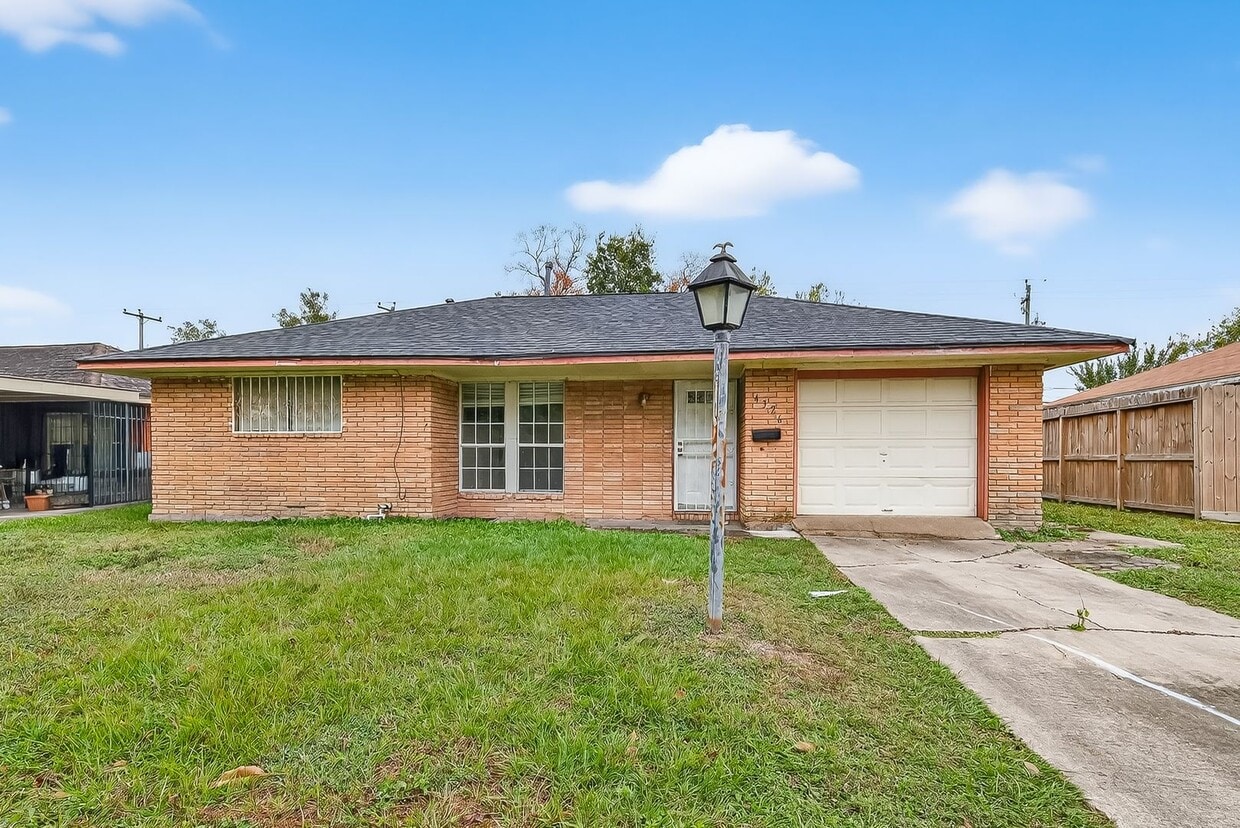 Photo - 4326 Howcher St., Houston, TX 77047 – 3 Bed | 2 Bath
