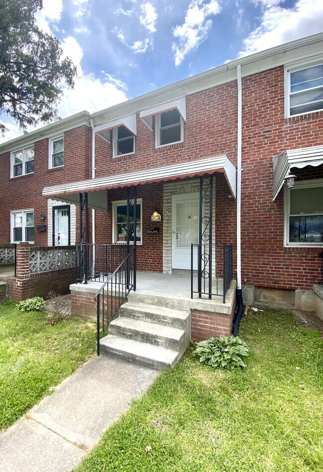 120 Kingston Rd, Middle River, MD 21220 Townhouse for Rent in Middle