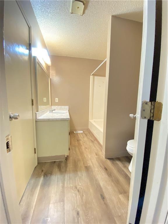 Foto del edificio - 1408 Christy Dr