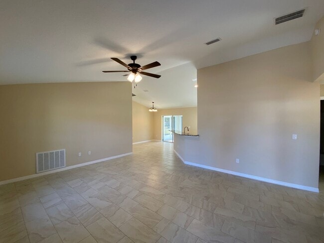 Foto del edificio - SW Ocala Neighborhood 3/2/2 **WON'T LAST**