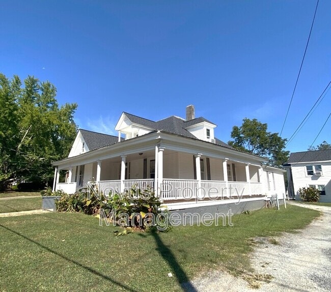 Foto del edificio - 302 Cedar St